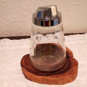 Federal Sugar Dispenser